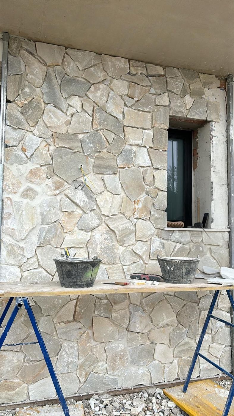 Proyecto final de piedra natural en Granada